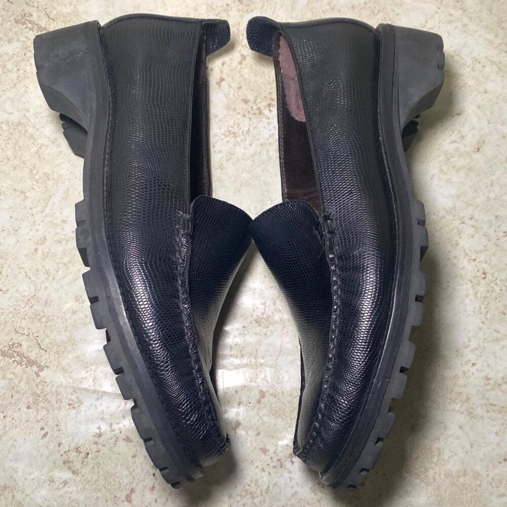 Cole Haan Womens Black Leather Loafers Size 8 Textured Lug Sole Slip-On Comfort - Picture 5 of 10
